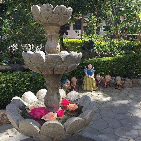 Hostal Jardín Escondido Vilcabamba Exterior foto